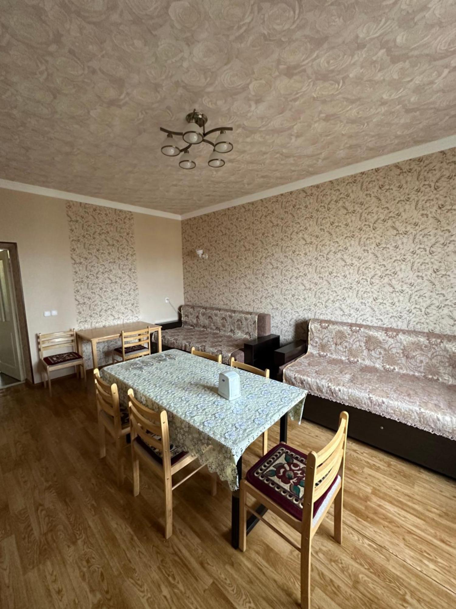 Дом Жени И Люды Hotel Zhabagly Ngoại thất bức ảnh